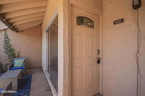 Scottsdale, AZ 85251,8055 E THOMAS Road #D111