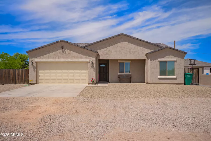 34834 N SURREY Lane, San Tan Valley, AZ 85140
