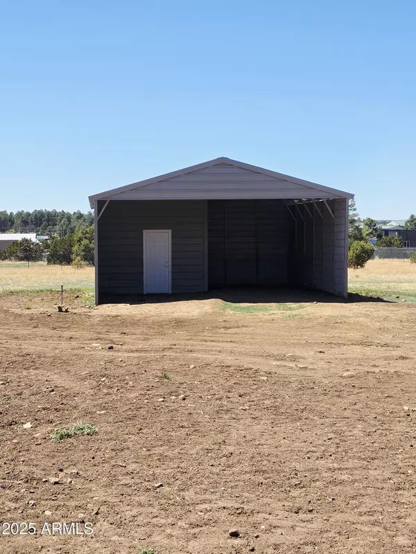 Lakeside, AZ 85929,2244 PARKINSON Road #-