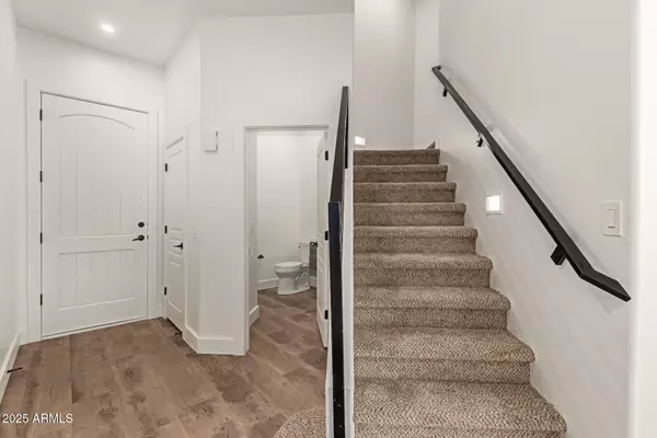 Phoenix, AZ 85016,2019 E CAMPBELL Avenue #110