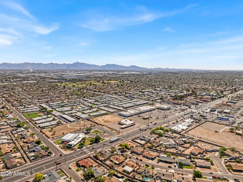 4135 W THOMAS Road, Phoenix, AZ 85019