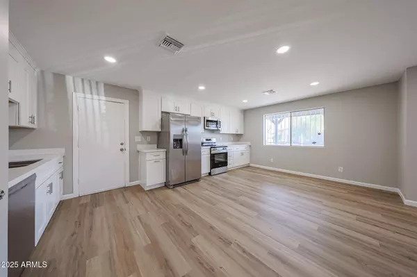 Phoenix, AZ 85035,5336 W LEWIS Avenue