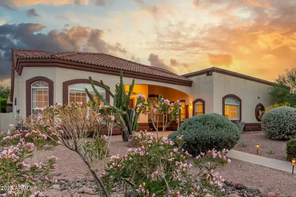 Phoenix, AZ 85032,3001 E WINCHCOMB Drive