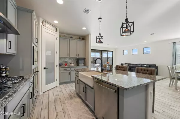 Mesa, AZ 85212,4512 S FERRIC Avenue
