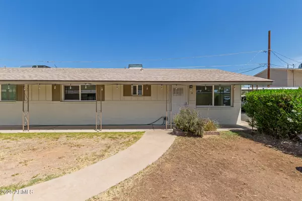 Phoenix, AZ 85018,3034 N 40TH Street #4