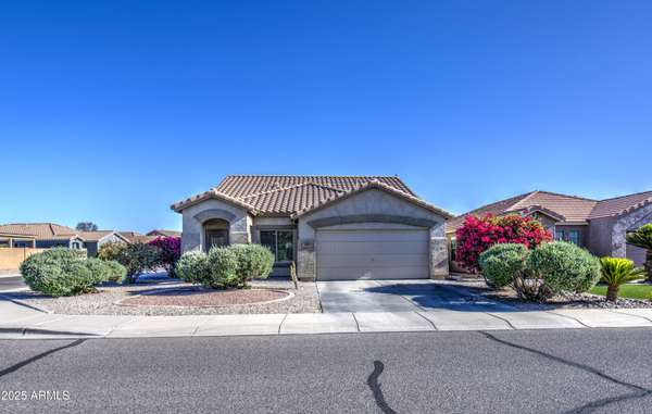 3790 W WHITE CANYON Road, San Tan Valley, AZ 85144