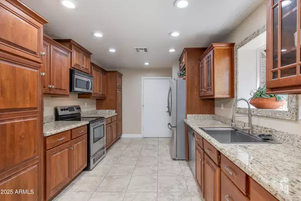 Phoenix, AZ 85018,4317 E GLENROSA Avenue