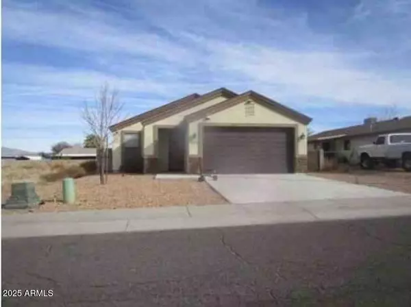 2823 WALLAPAI Avenue, Kingman, AZ 86401