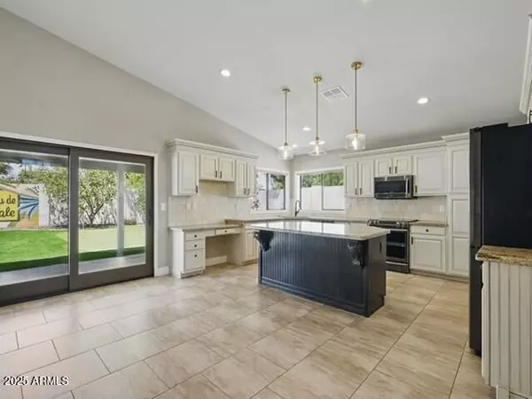 Scottsdale, AZ 85254,6154 E KAREN Drive