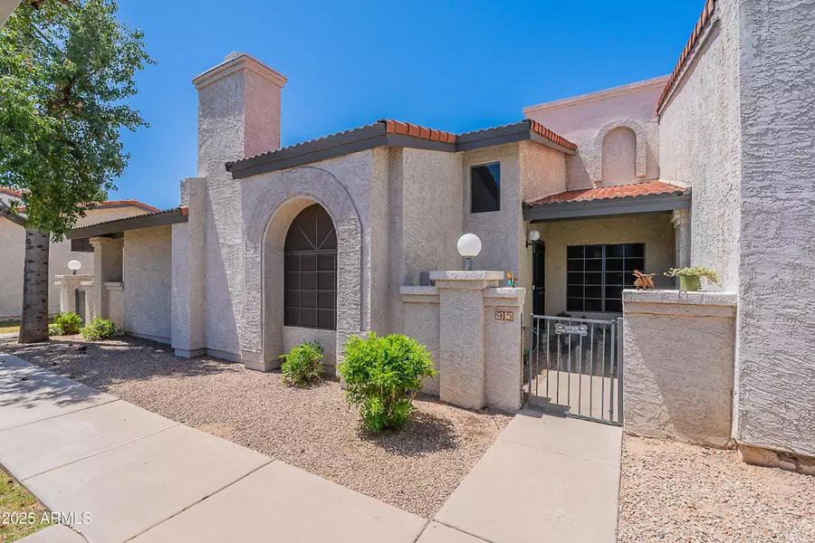 1718 S LONGMORE -- #95, Mesa, AZ 85202