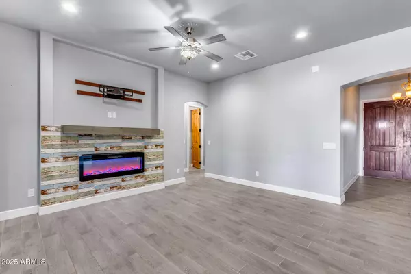 Tonopah, AZ 85354,37547 W WASHINGTON Street