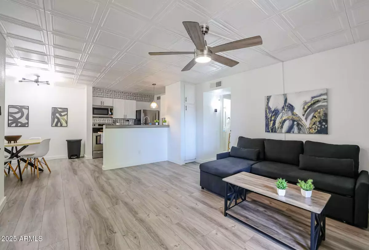 Scottsdale, AZ 85251,8055 E Thomas Road #L104