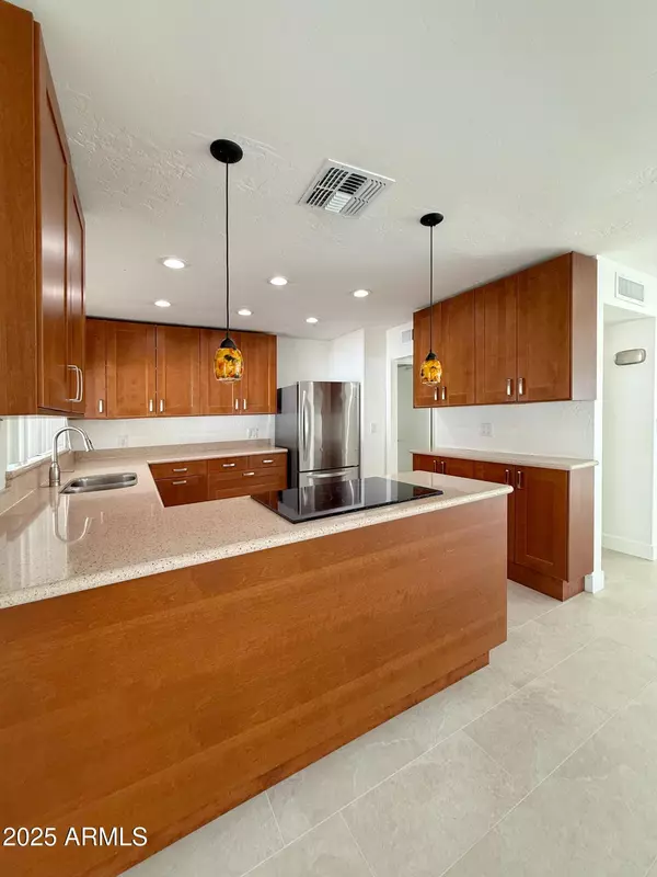 4810 S BECK Avenue, Tempe, AZ 85282