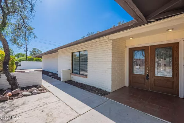 Scottsdale, AZ 85254,5539 E DAHLIA Drive