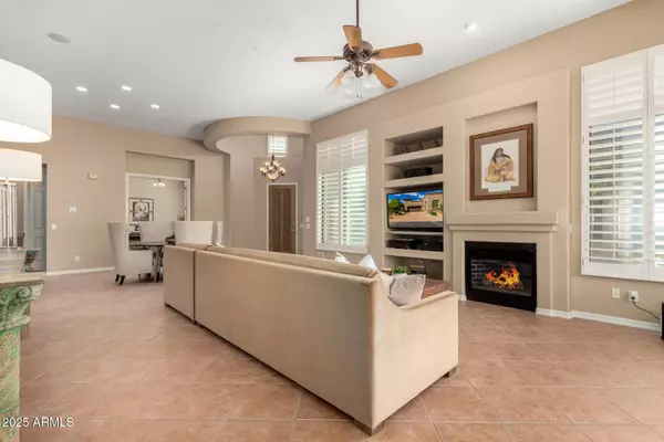 Scottsdale, AZ 85255,9270 E Thompson Peak Parkway #326
