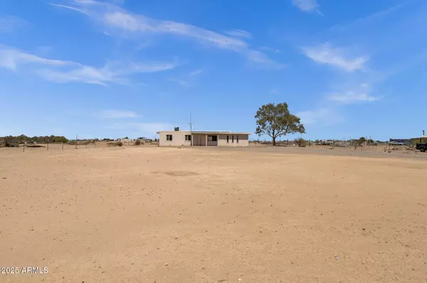 Casa Grande, AZ 85194,5431 N LAKE SHORE Drive