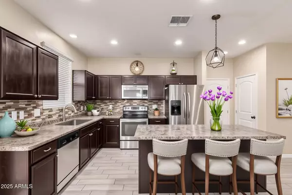 7769 W BONITOS Drive, Phoenix, AZ 85035