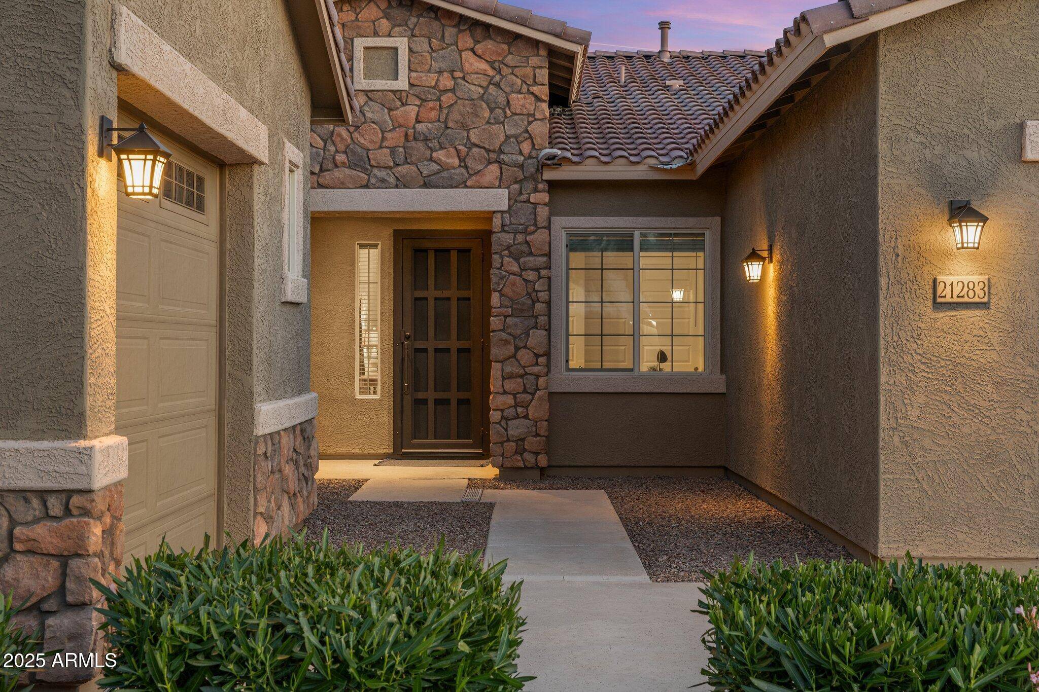 Queen Creek, AZ 85142,21283 E CAMACHO Road