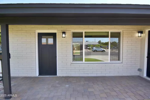 Phoenix, AZ 85029,3310 W SWEETWATER Avenue