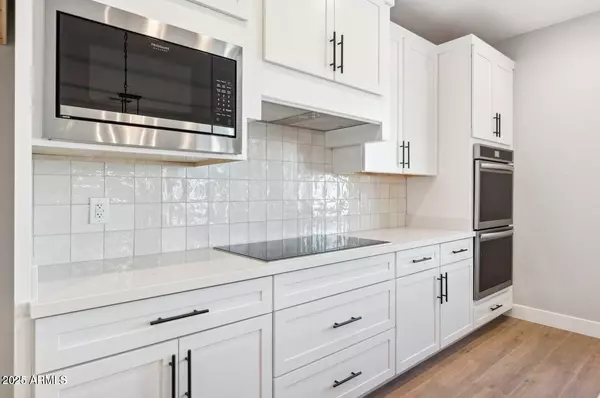 Wittmann, AZ 85361,25894 W White Feather Lane