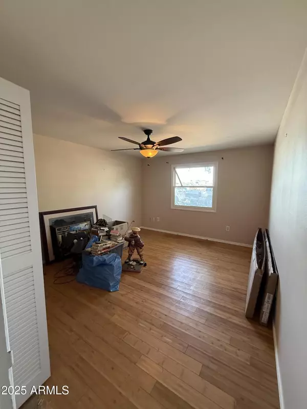 Phoenix, AZ 85032,3914 E ANDORRA Drive