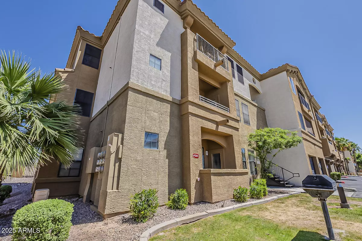 Phoenix, AZ 85008,5302 E VAN BUREN Street #3040