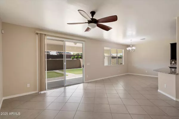 Phoenix, AZ 85042,737 E HARWELL Road