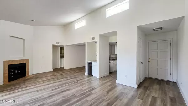 Scottsdale, AZ 85250,5998 N 78TH Street #222