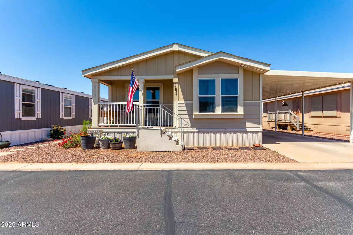 Goodyear, AZ 85338,17506 W VAN BUREN Street #109