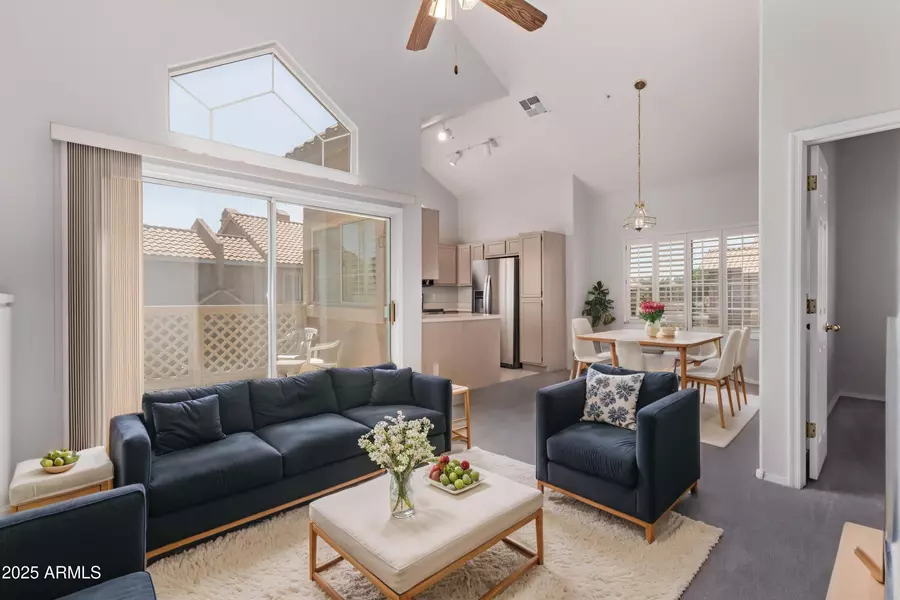 1633 E LAKESIDE Drive #143, Gilbert, AZ 85234