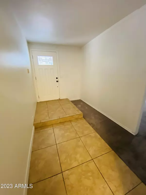 Tempe, AZ 85281,1418 E WILLIAMS Street