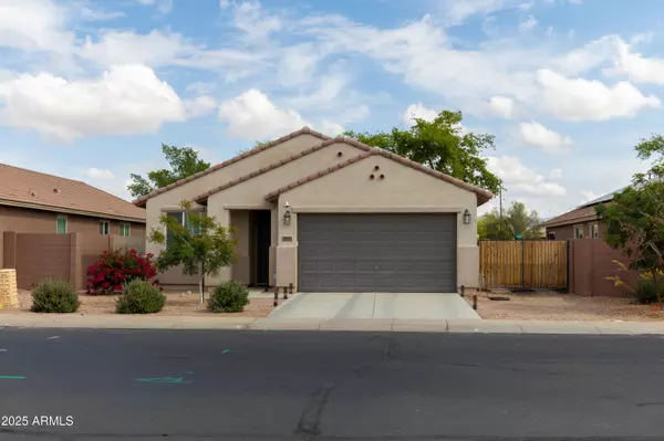 25028 W WAYLAND Drive, Buckeye, AZ 85326
