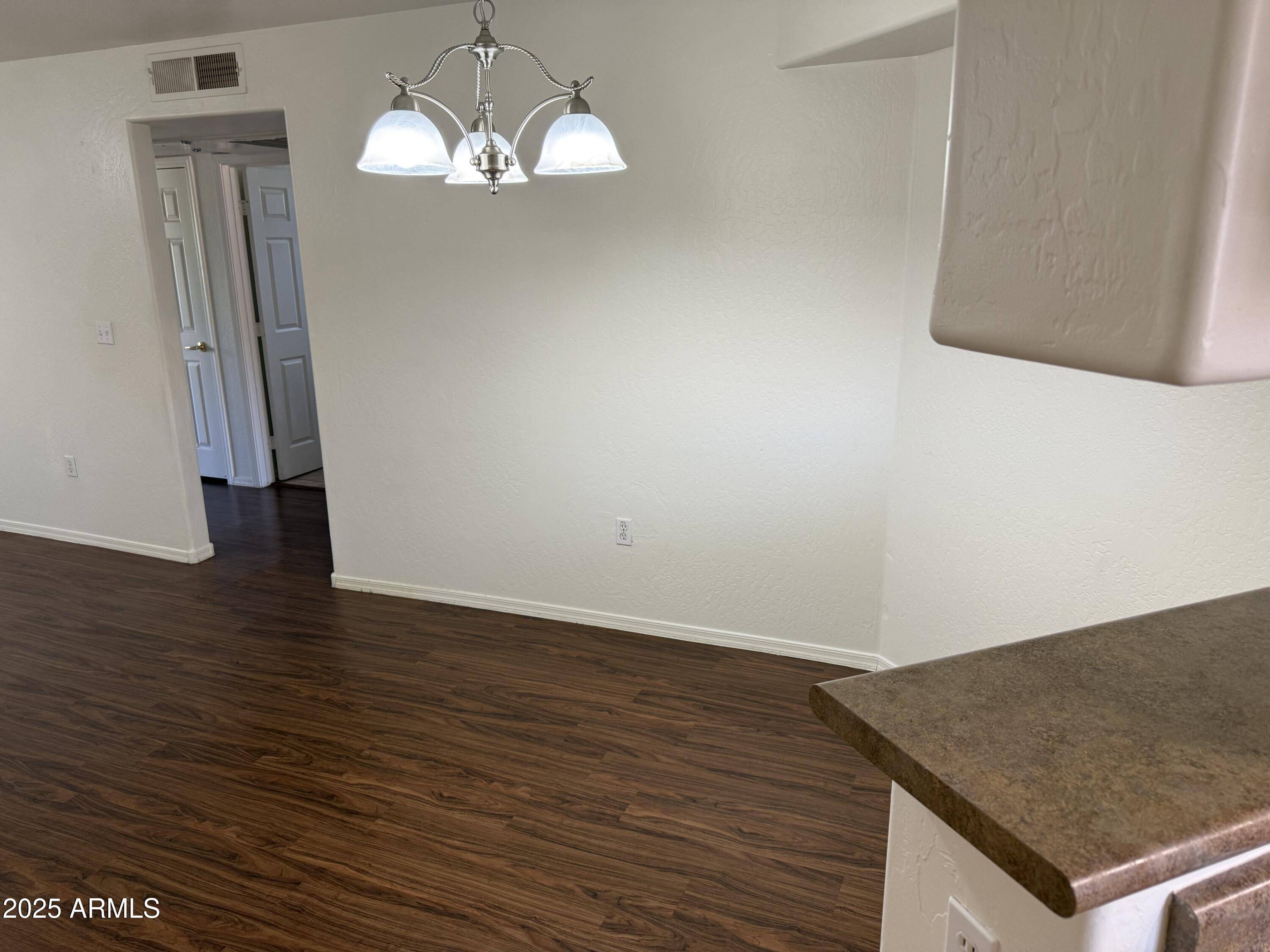 Chandler, AZ 85224,1287 N ALMA SCHOOL Road #260