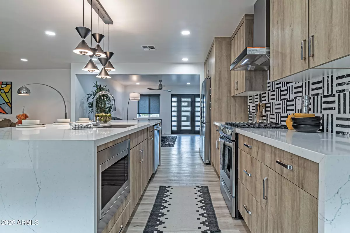 Phoenix, AZ 85021,1539 W PUGET Avenue
