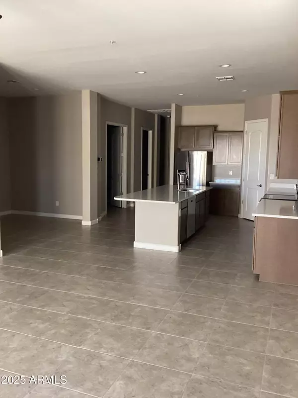 Chandler, AZ 85225,1255 N ARIZONA Avenue #1216