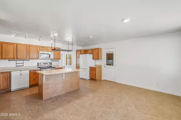 Tempe, AZ 85282,1526 W HUNTINGTON Drive