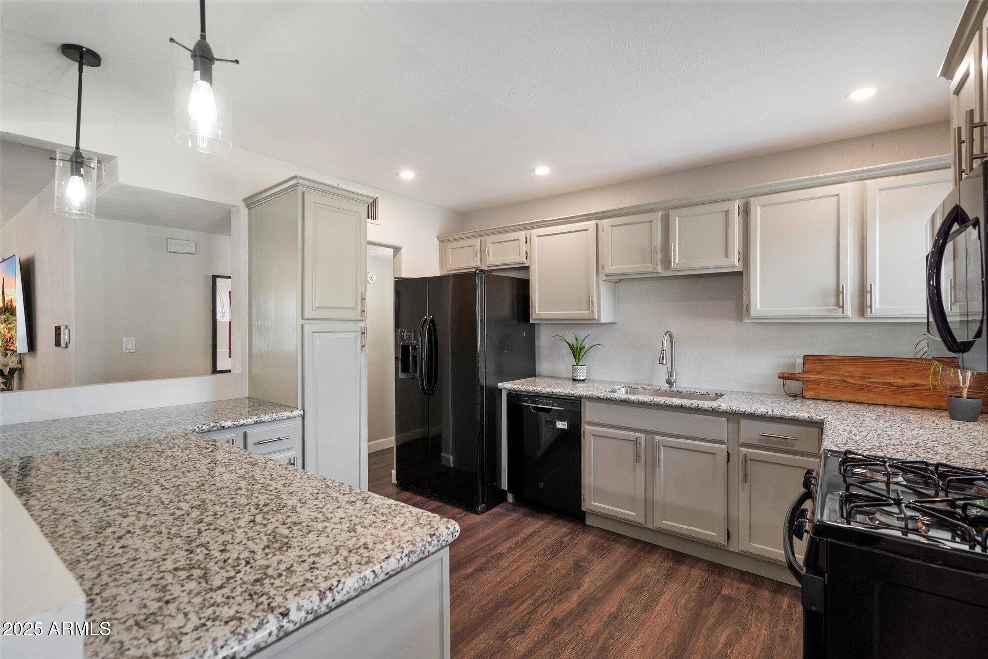 Phoenix, AZ 85013,1210 W MISSOURI Avenue