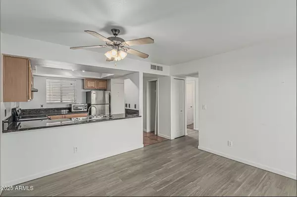 Tempe, AZ 85281,1065 W 1ST Street #102