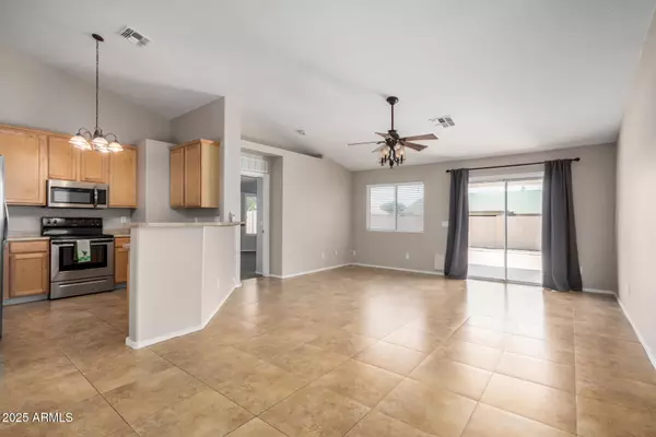 San Tan Valley, AZ 85140,4891 E Meadow Mist Lane