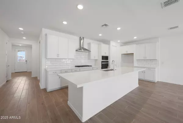San Tan Valley, AZ 85140,848 W Riparian Drive
