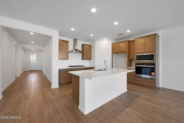 San Tan Valley, AZ 85140,823 W Riparian Drive