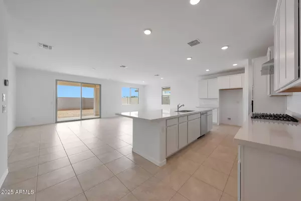 San Tan Valley, AZ 85140,793 W Riparian Drive