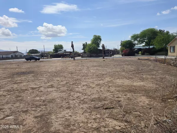Phoenix, AZ 85041,5643 S 42ND Avenue #51
