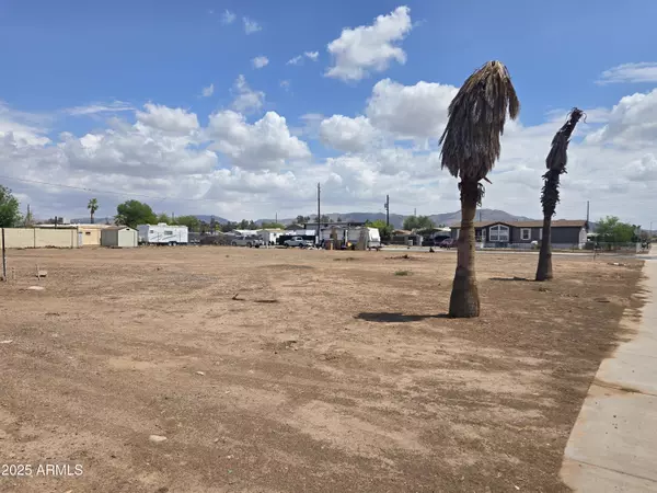 Phoenix, AZ 85041,5643 S 42ND Avenue #51