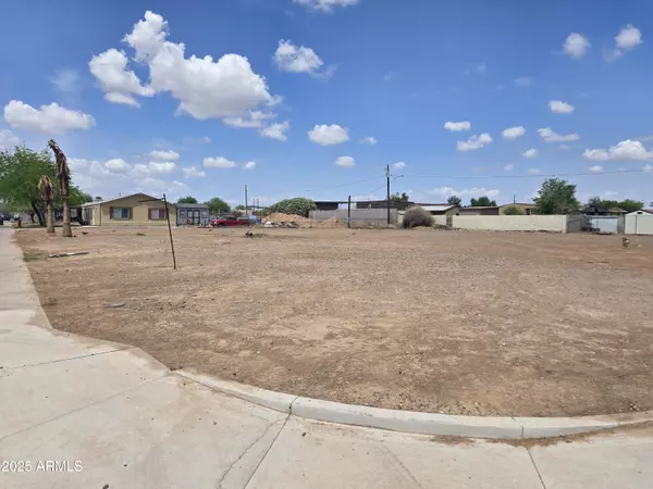 Phoenix, AZ 85041,5649 S 42ND Avenue #50