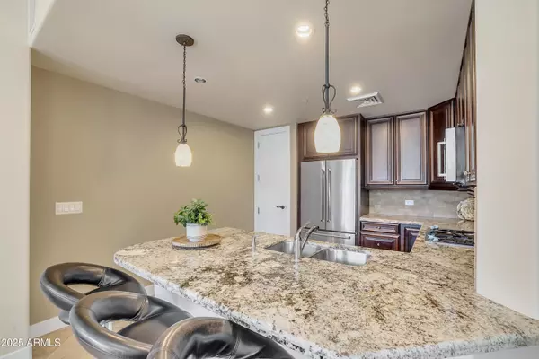 Tempe, AZ 85281,140 E RIO SALADO Parkway #402