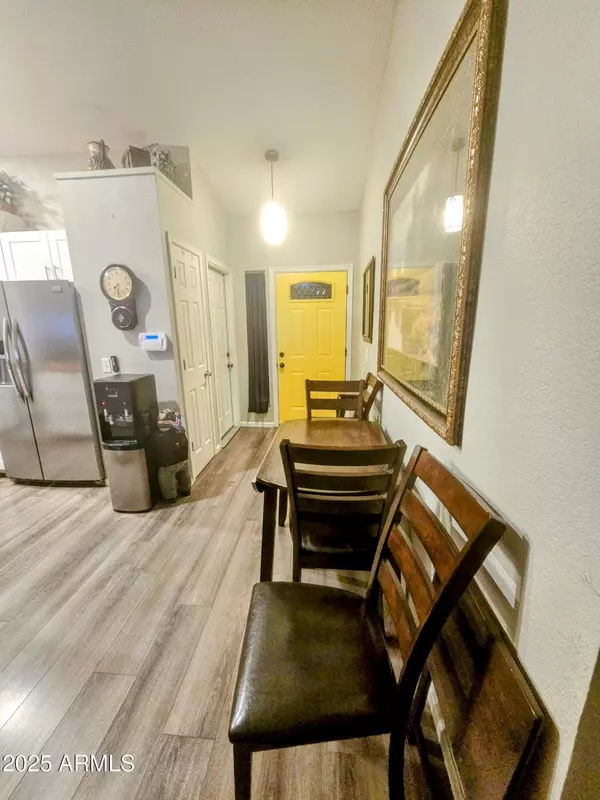 Glendale, AZ 85310,23833 N 39TH Lane N