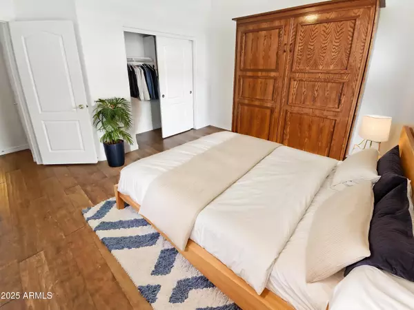 Phoenix, AZ 85083,6617 W CAVEDALE Drive