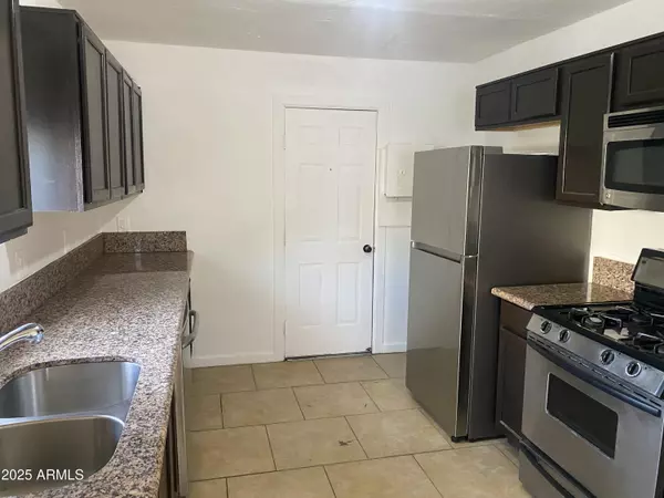 Phoenix, AZ 85008,3739 E TAYLOR Street