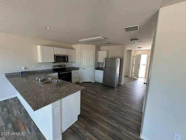Coolidge, AZ 85128,254 W DEWEY Avenue